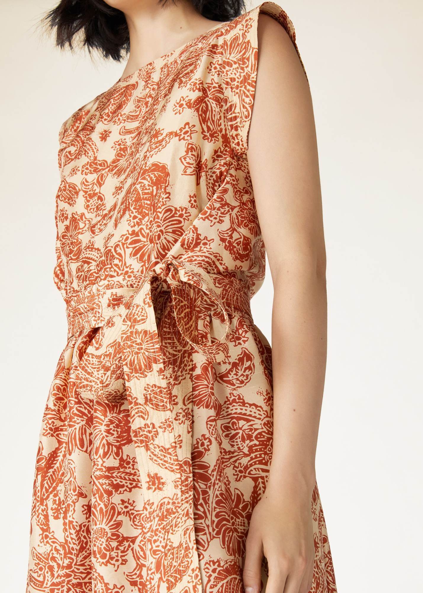 LORO PIANA PLEATED DETAIL DRESS