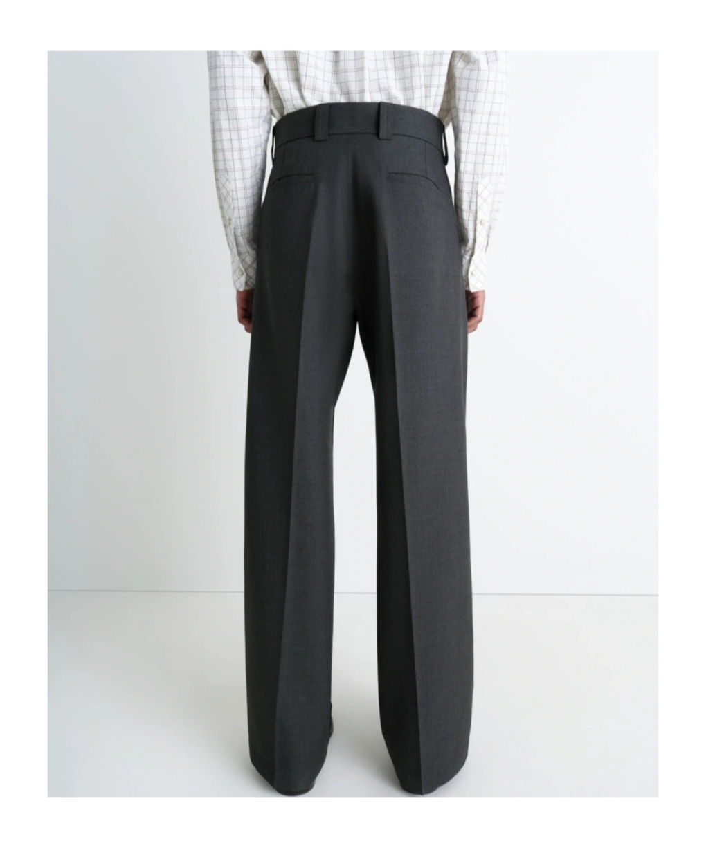 Lemaire Pleated Twill Trousers In Gray