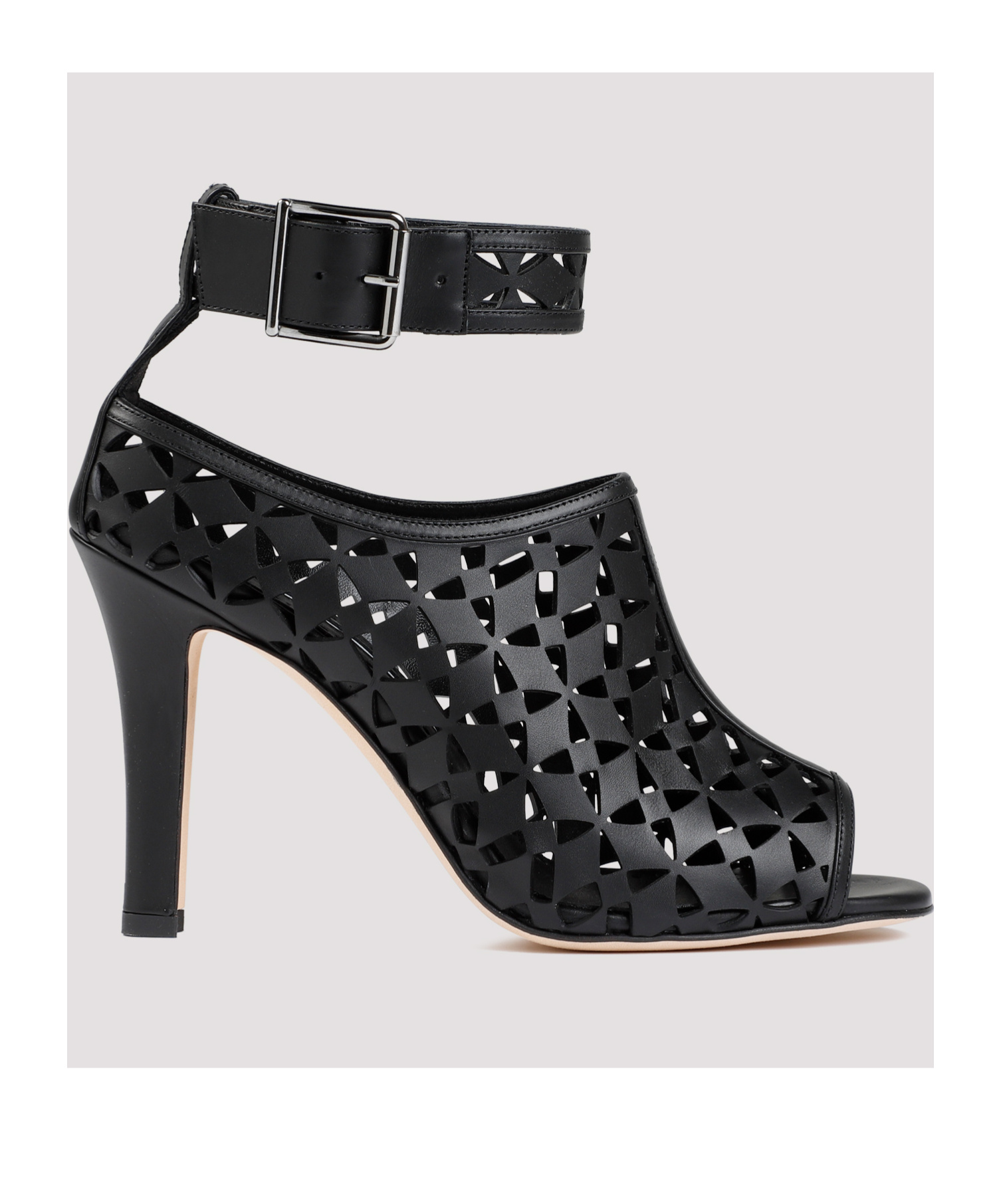 Manolo Blahnik Tingah 105 Leather Sandals In Black