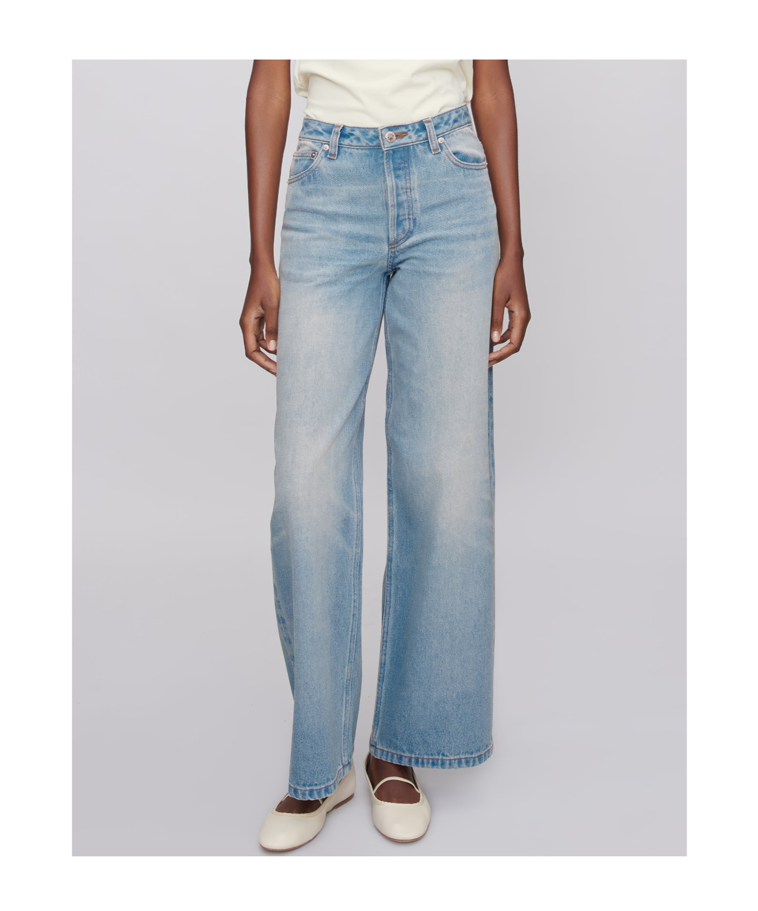 Apc Elisabeth Jeans In Blue