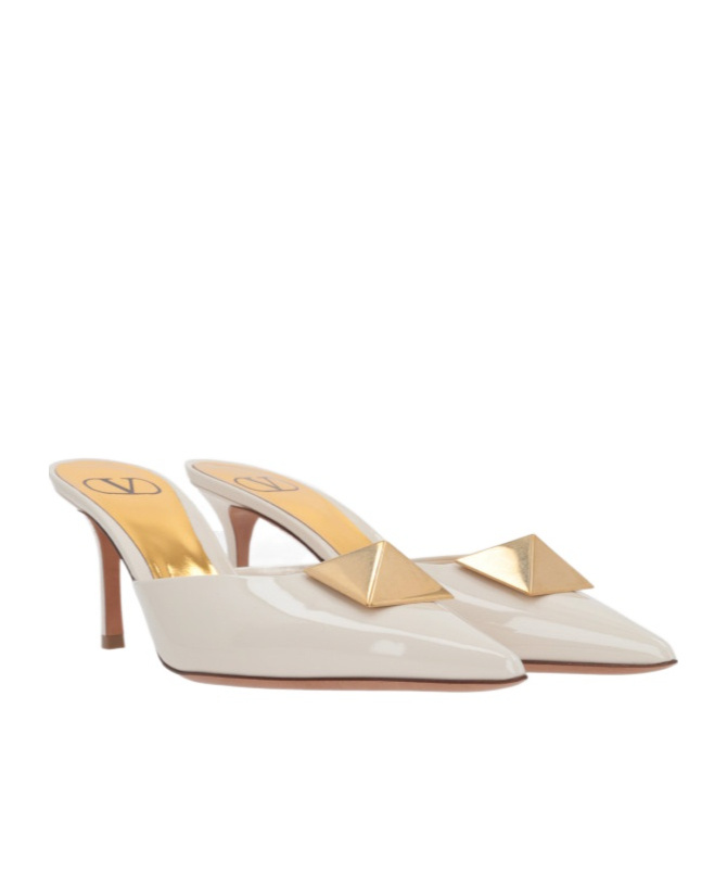 Valentino One Stud Pointed Mules In Nude