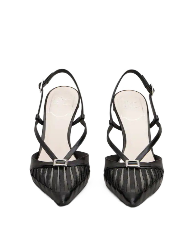 Roger Vivier Virgule D'orsay Pumps In Leather In Black