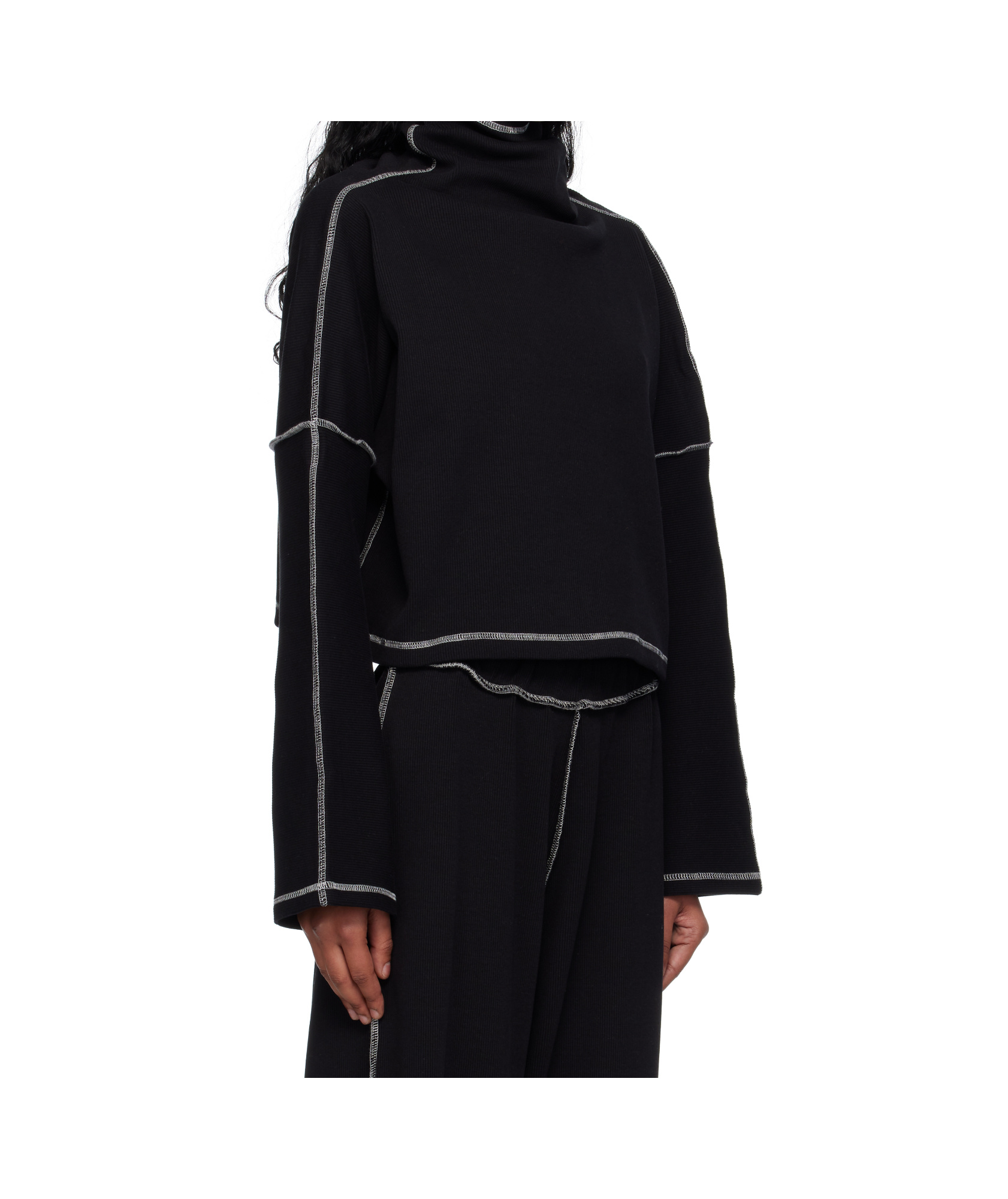 Baserange Camer Contrast-stitch Turtleneck Top In Black