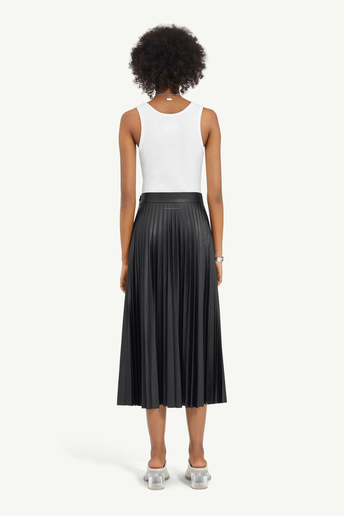 Mm6 Maison Margiela Pleated Faux Leather Midi Skirt In Black