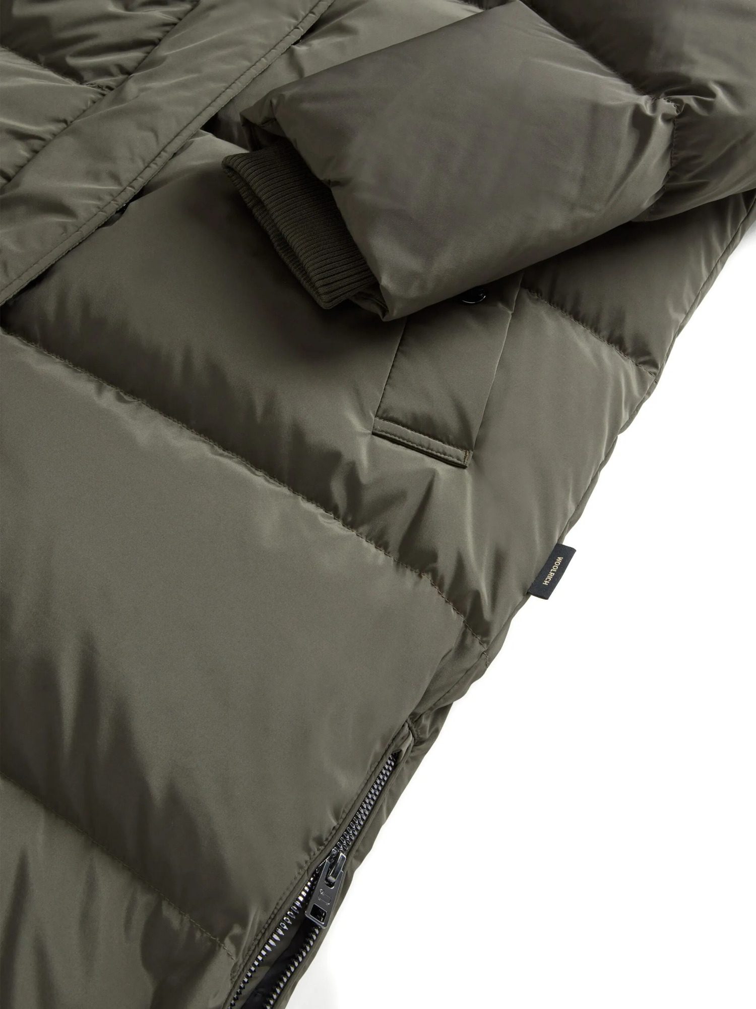 Woolrich Long Hooded Quilted Coat Front Pockets In Brown