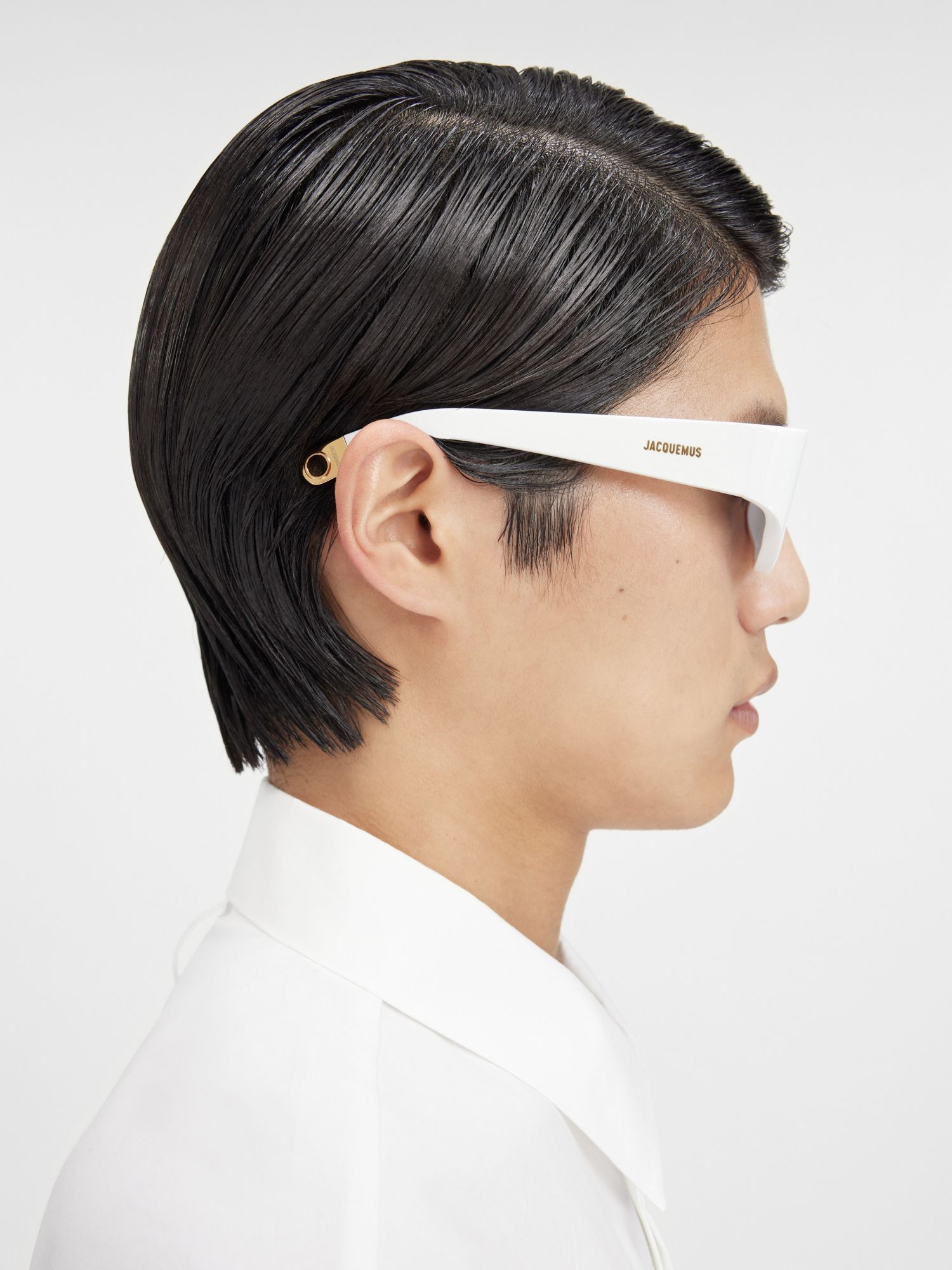 Jacquemus Logo Sunglasses In Gray