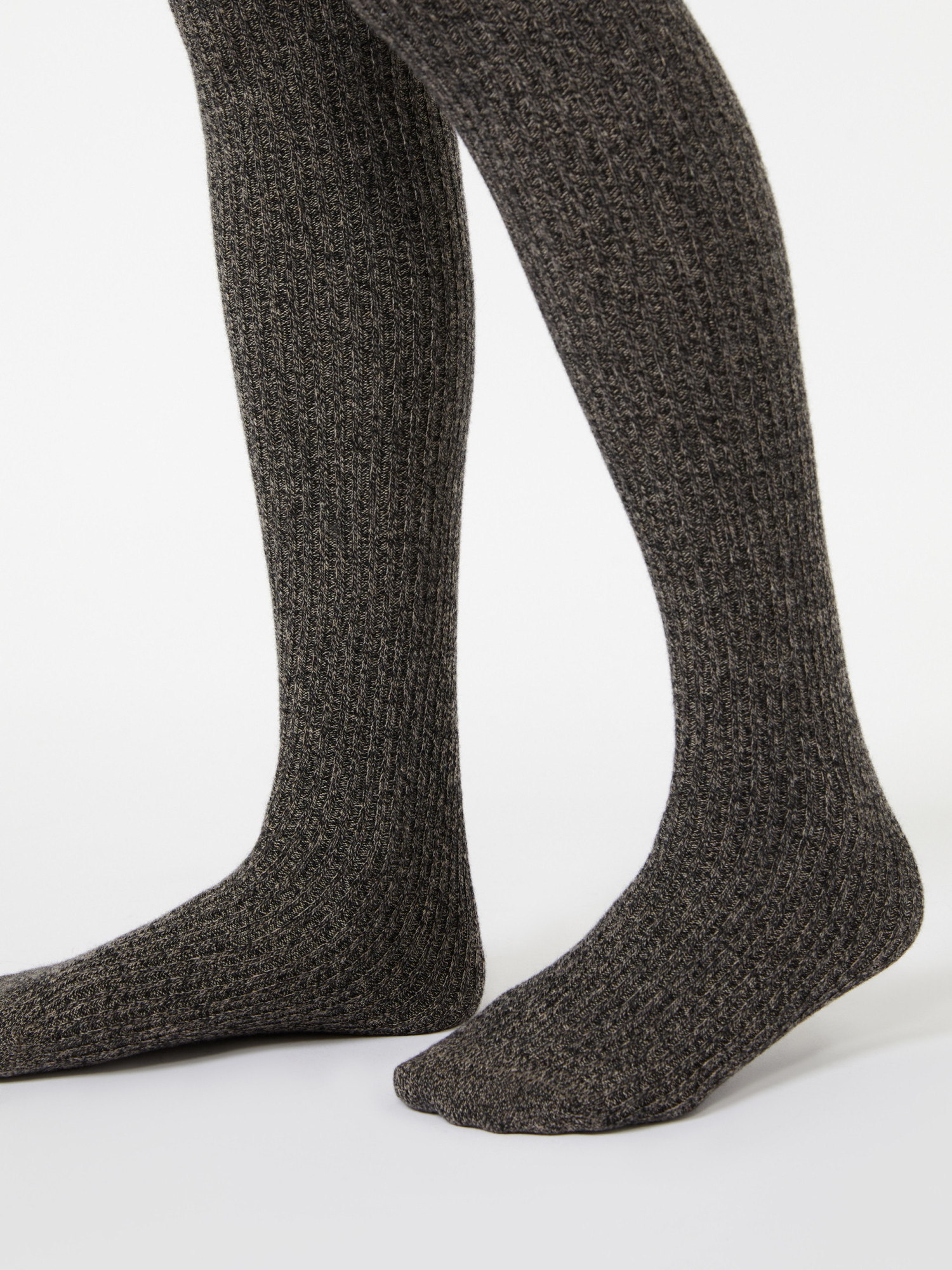 Max Mara Parisian Cashmere Socks In Brown