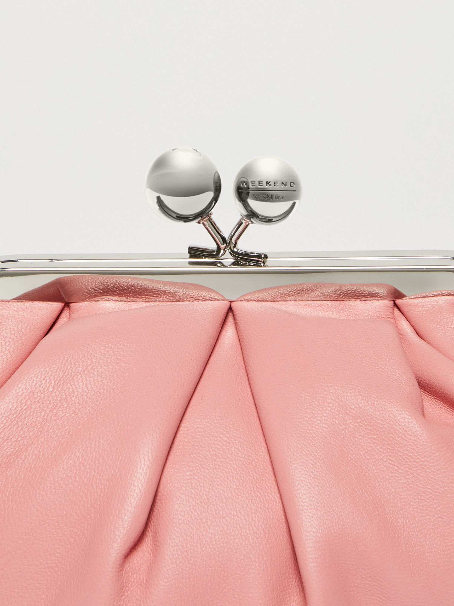 Weekend Max Mara Pasticcino Logo Shoulder Bag In Pink
