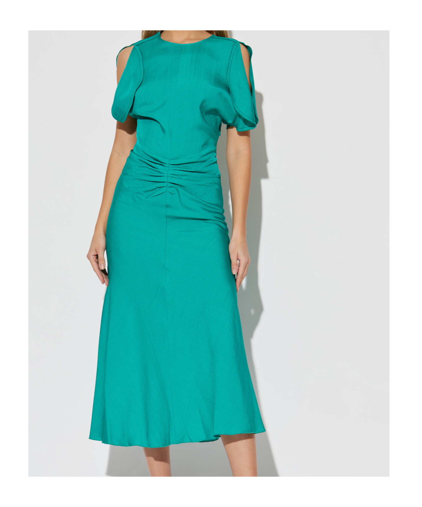 Victoria Beckham Gathered Waist Midi Dress In Green