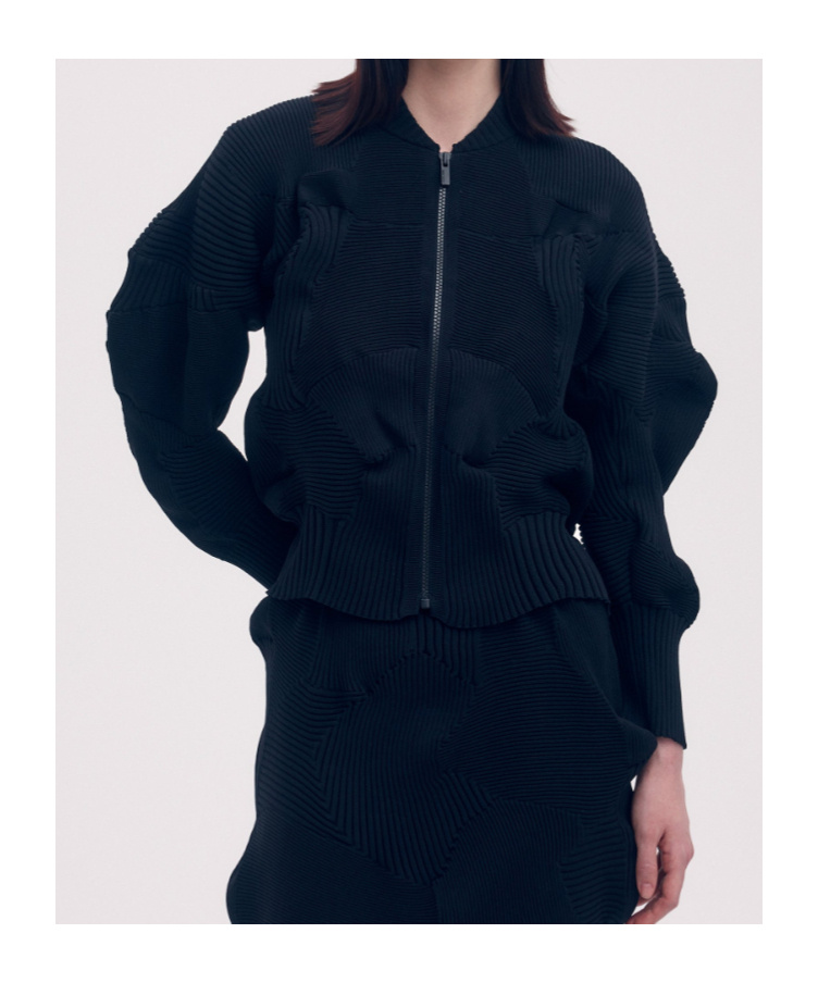 Issey Miyake Kone Kone Cardigan In Black