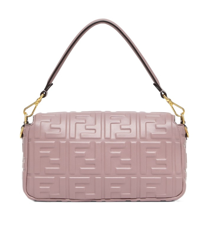 Fendi Chic Baguette Handbag In Nude