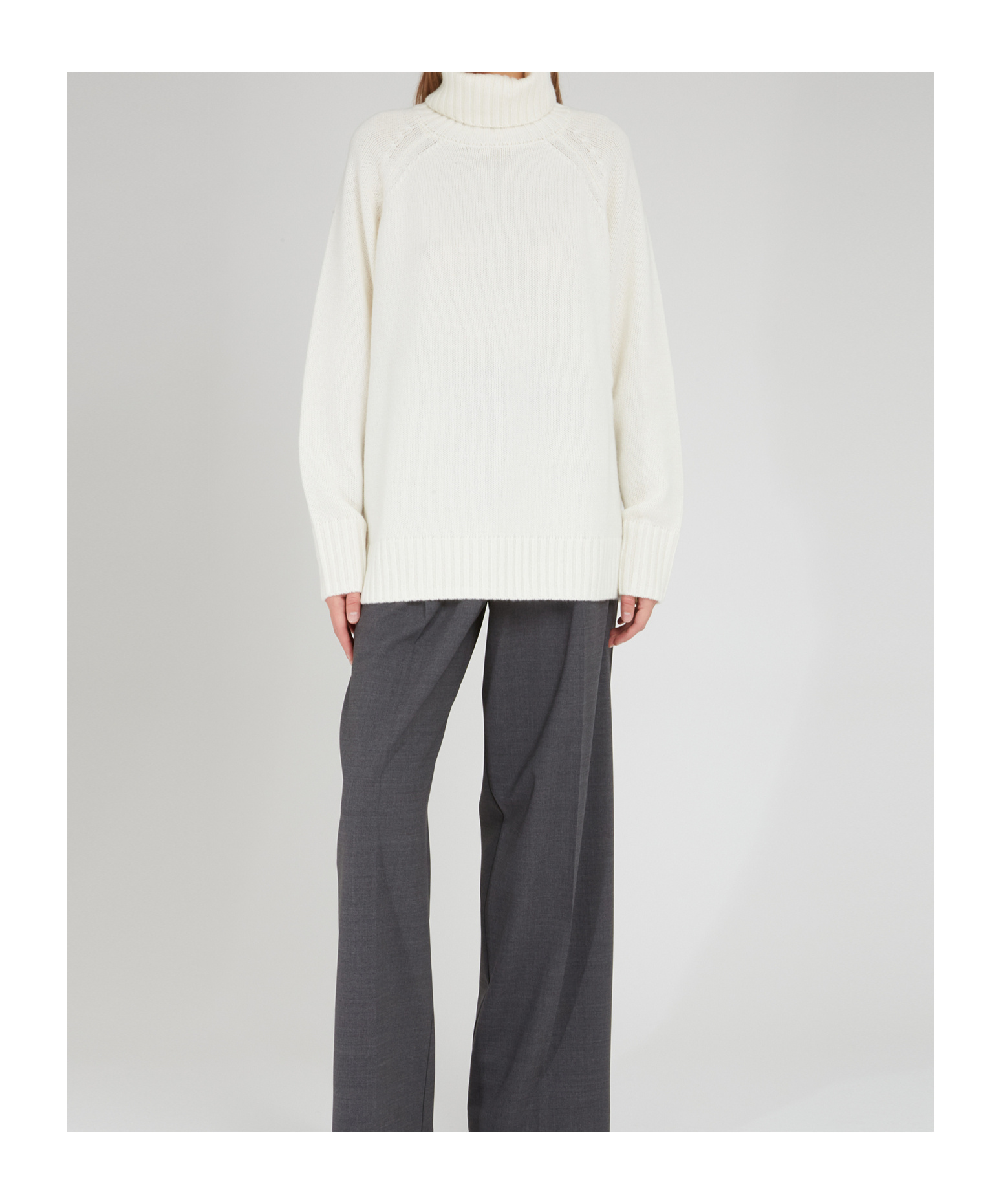P.A.R.O.S.H LONG-SLEEVED TURTLENECK SWEATER