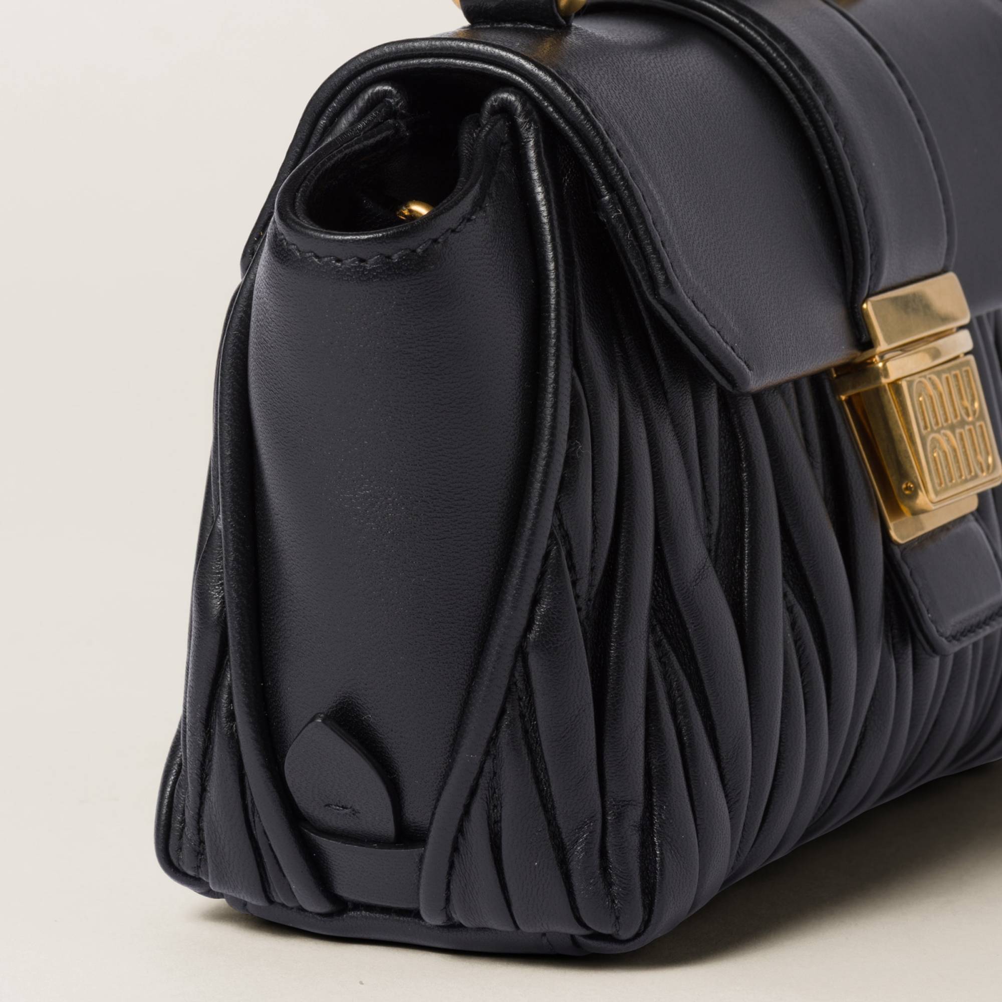 Miu Miu Black Leather Handbag In Black