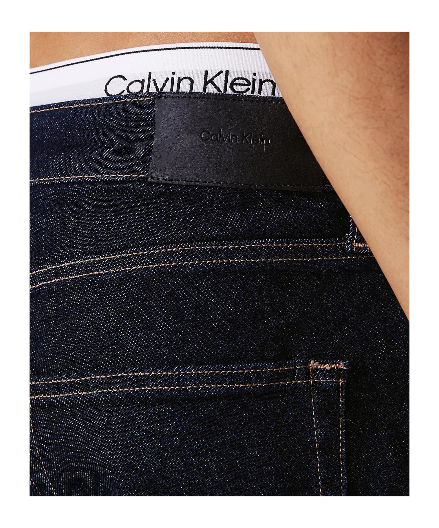 Calvin Klein Tapered Jeans In Black