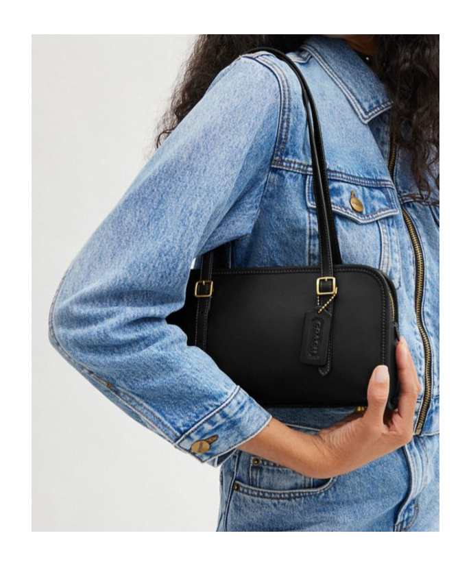 Coach Restored Swing Zip Bag In Black