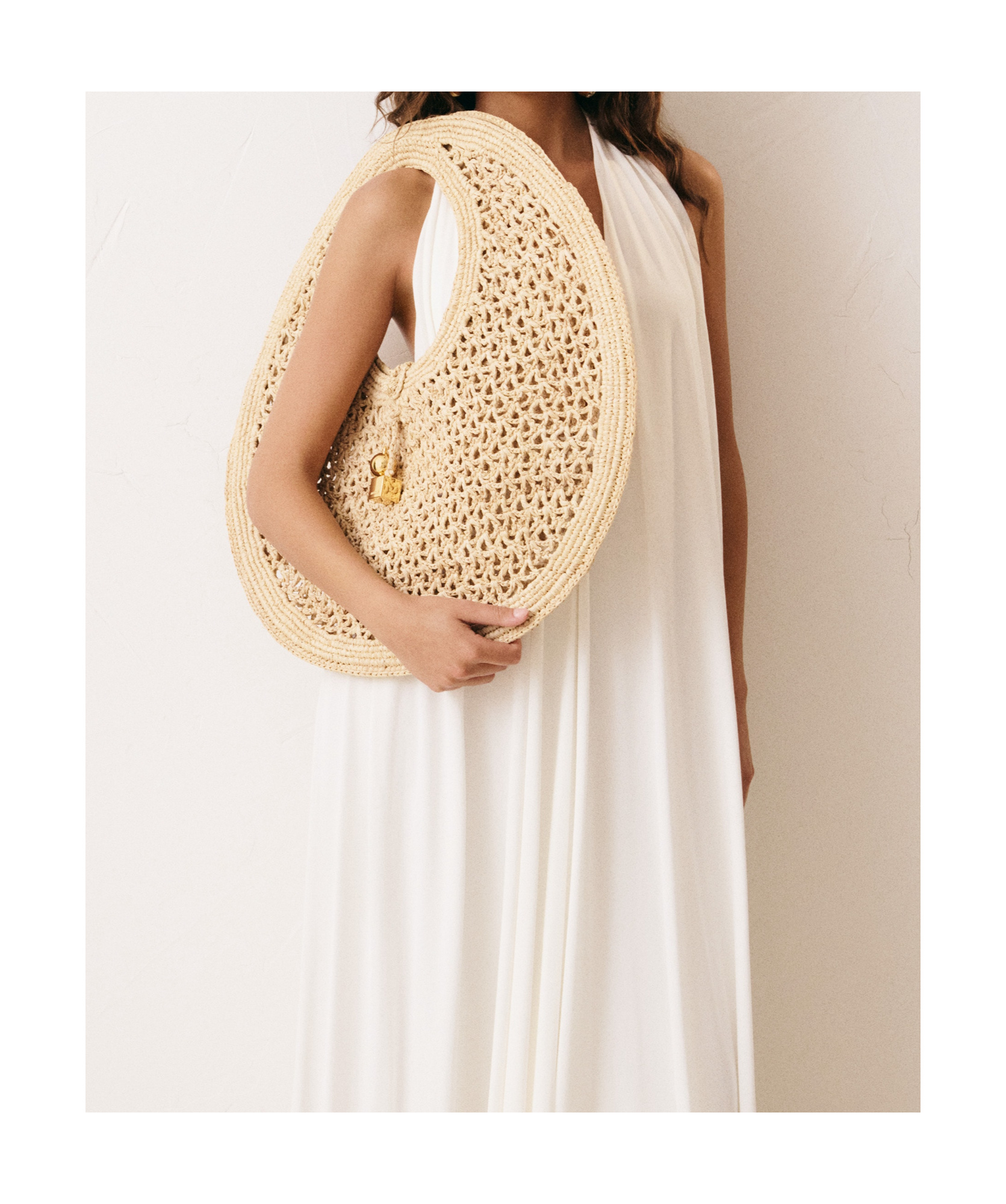 Jacquemus The Spiaggia Round Bag In Natural Color