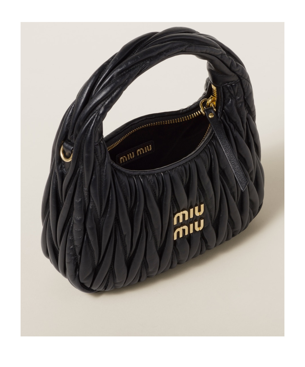 Miu Miu Miu Wander Quilted Shoulder Bag In Black