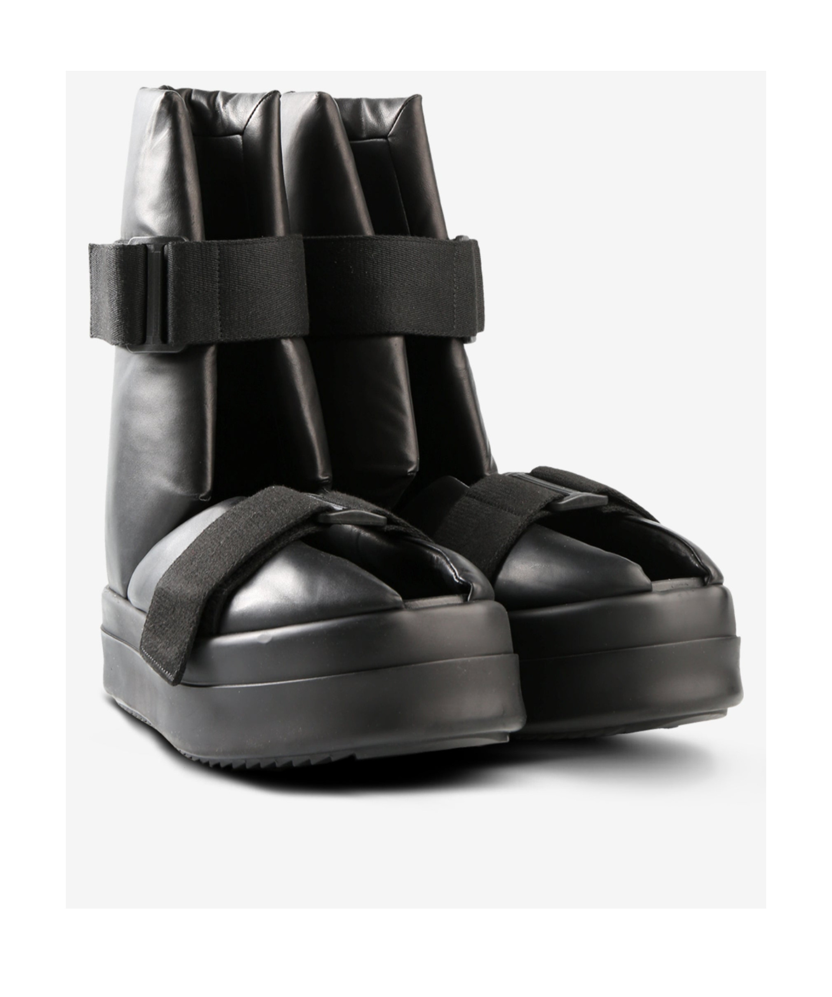 Rick Owens Round Toe Boots In Black
