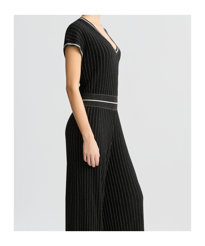 Liu •jo Short-sleeved Knitted Jumpsuit In Black