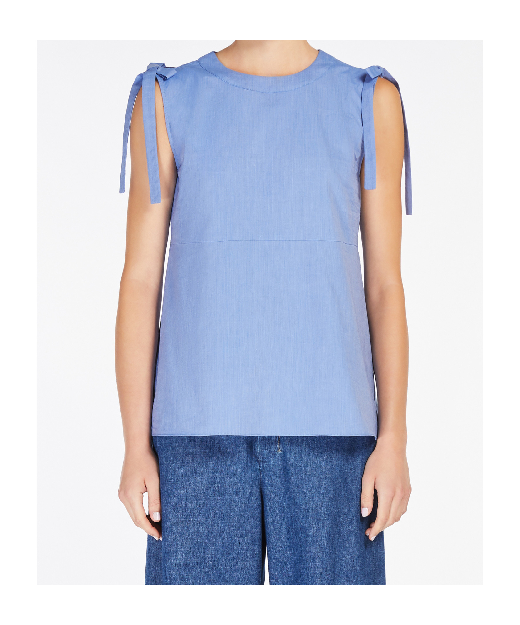 Max Mara Round Collar Sleeveless Vest In Blue