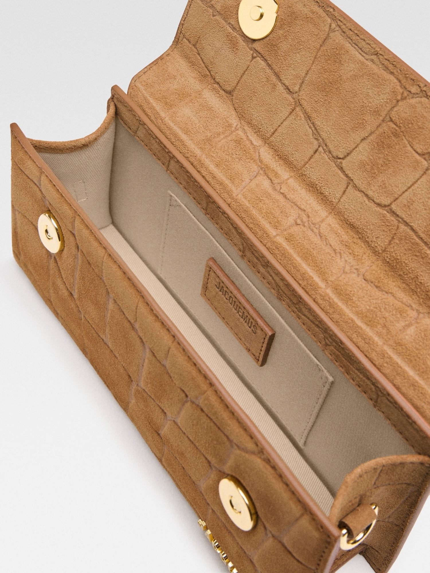 Jacquemus Clamshell Handbag In Brown