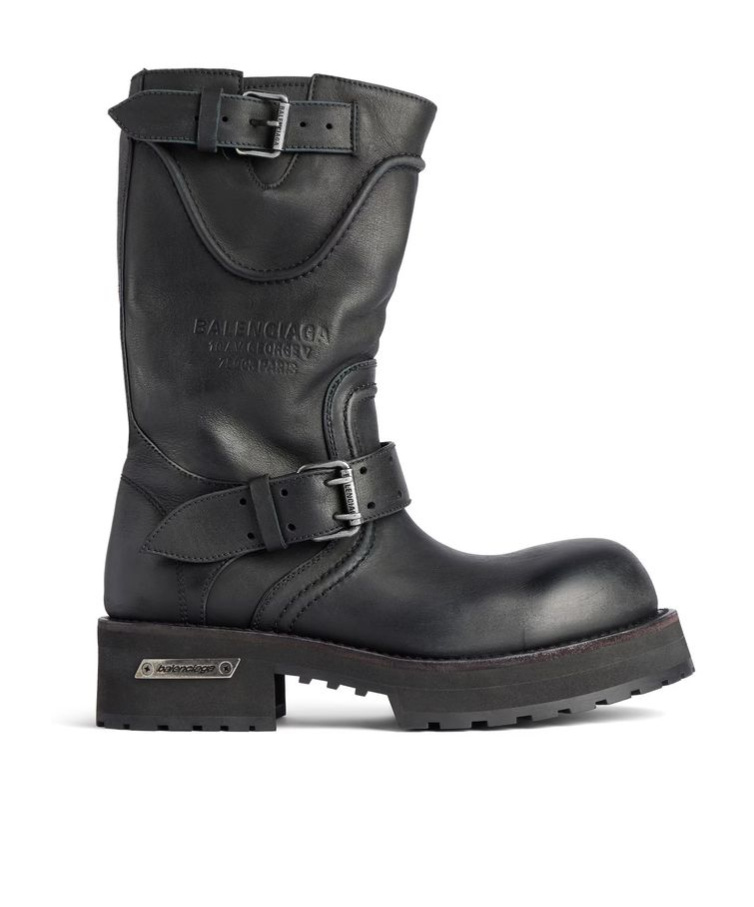 Balenciaga Venom Buckle Detailed Boots In Black