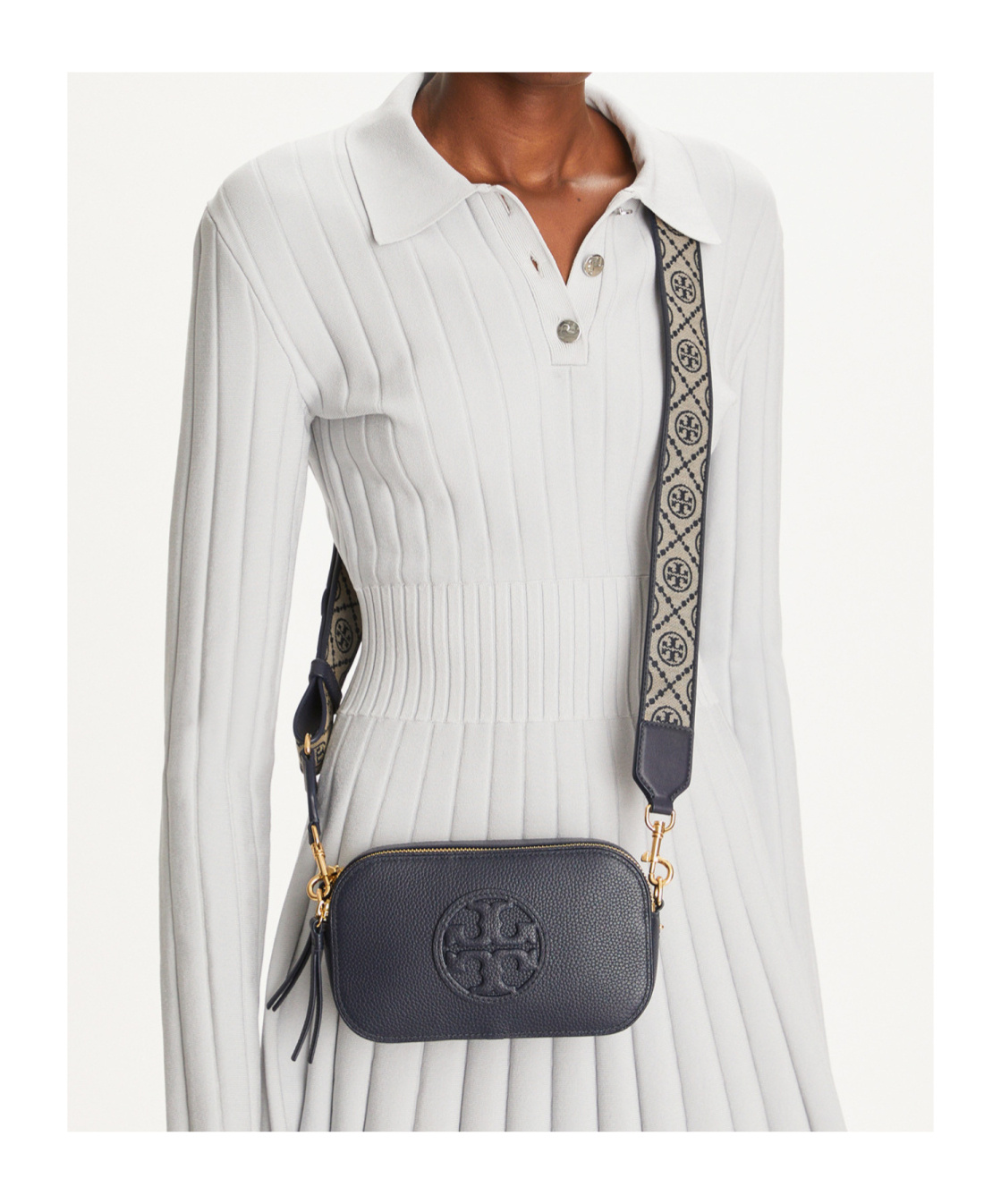 Tory Burch Compact Textured Bag With Logo Emblem