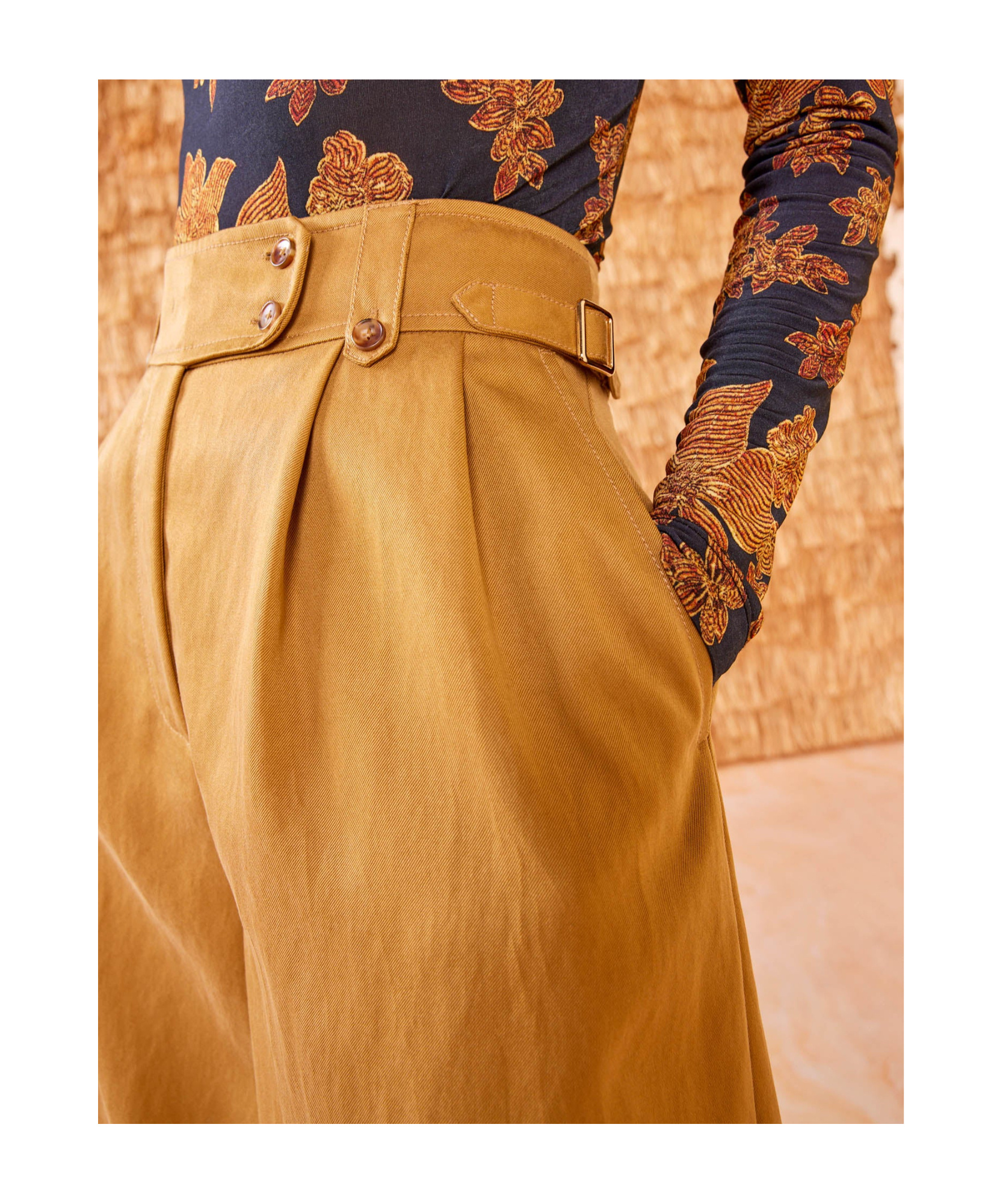 Ulla Johnson Belt-loop Shorts In Brown