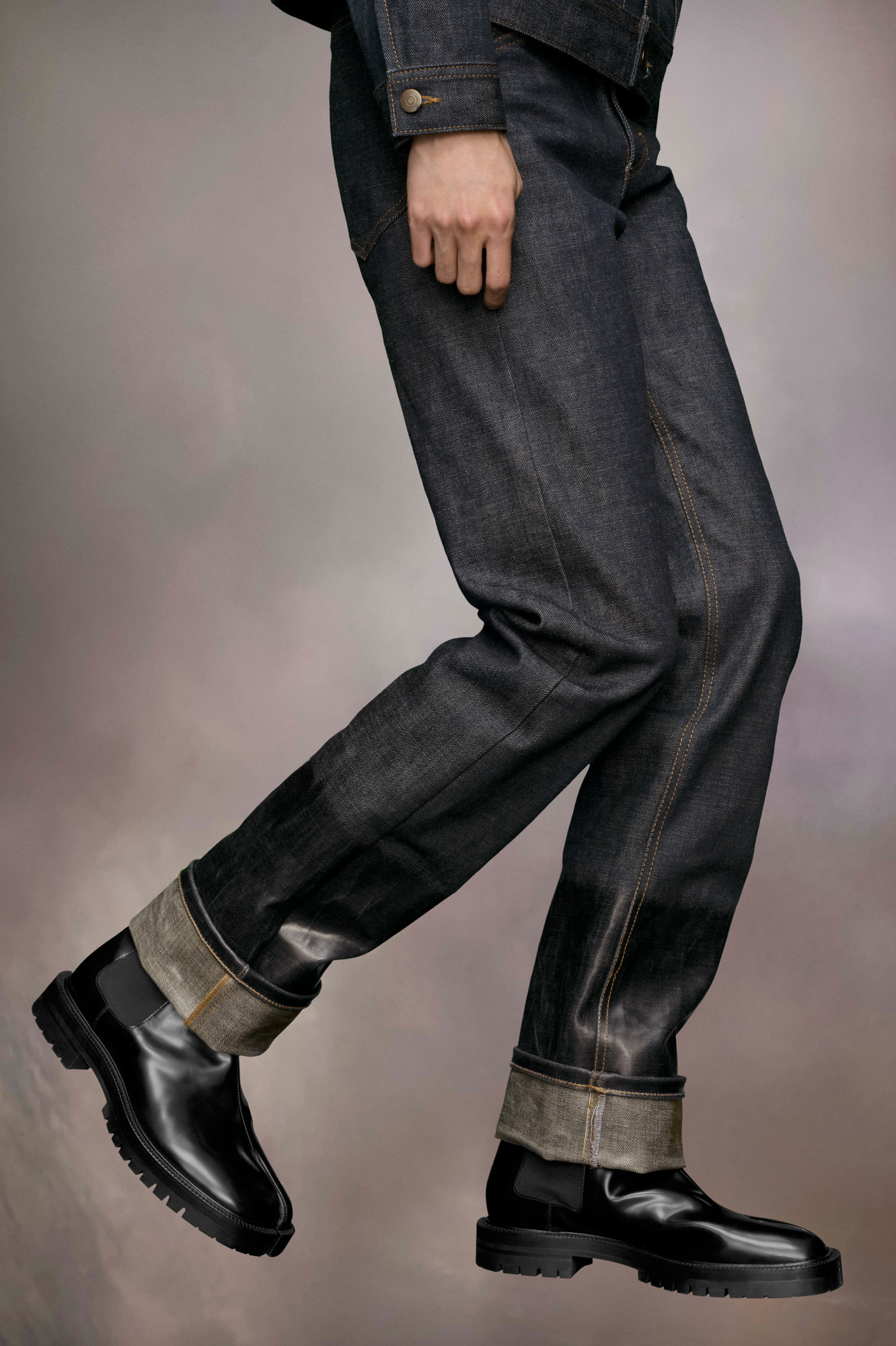Maison Margiela Tabi High-ankle Leather Boots In Black