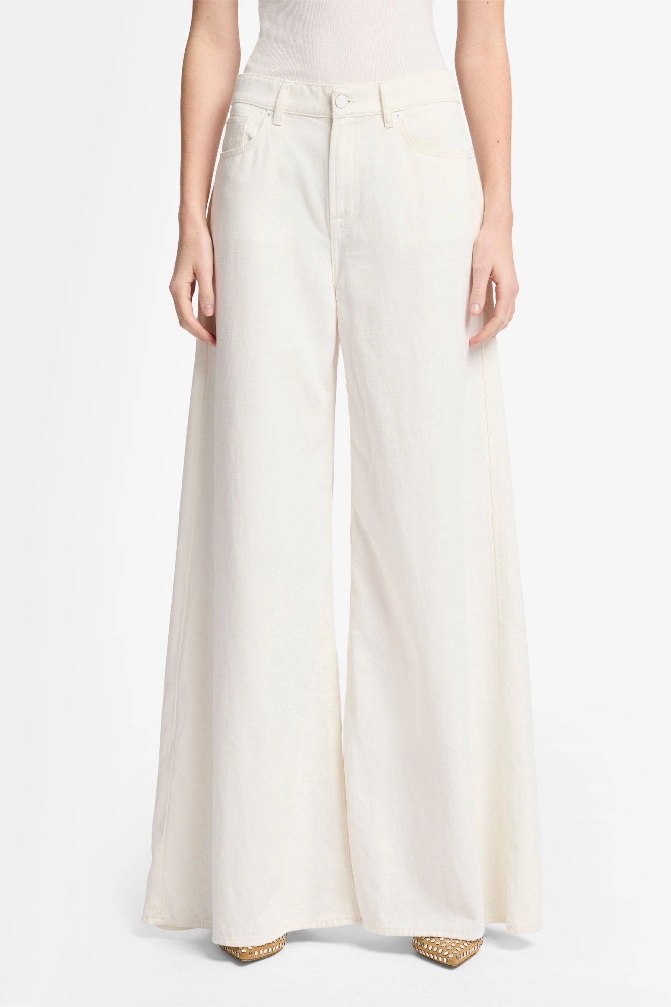 7 For All Mankind Flared Jeans In White