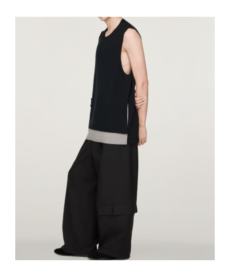 Y-3 Embossed-logo Knitted Vest In Black