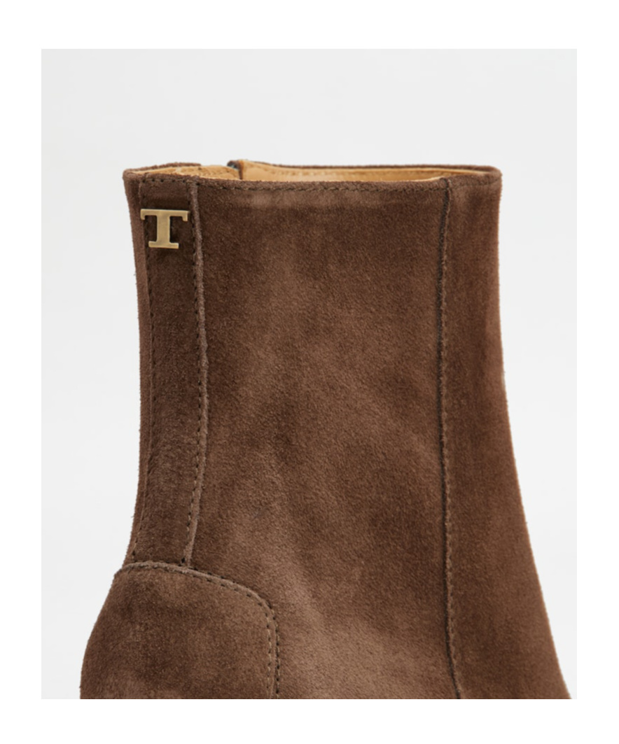 Tod's Zippered Short Boots In Brown