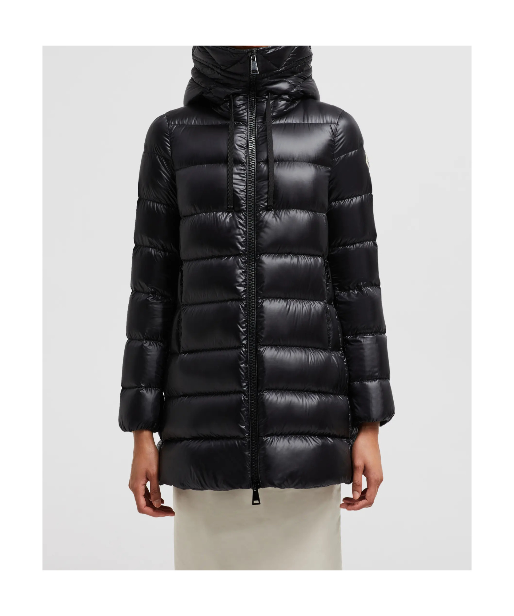 Moncler Suyen Down Jacket In Black