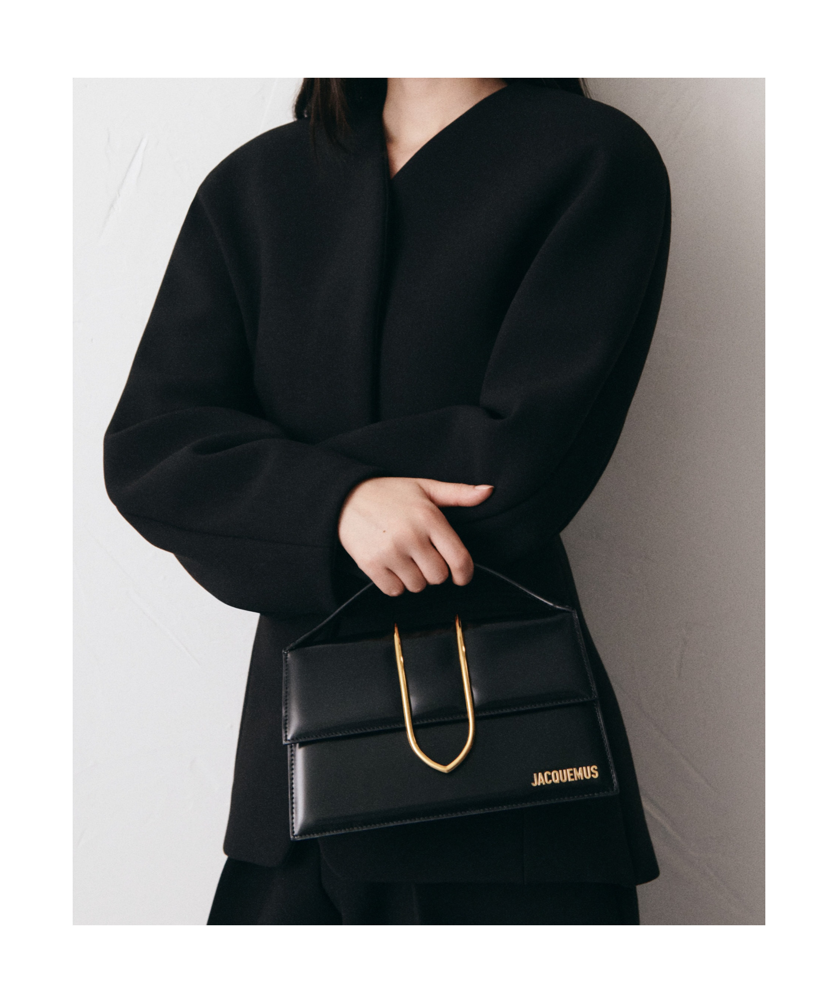 Jacquemus Cross-body Metal Flap Bag In Black