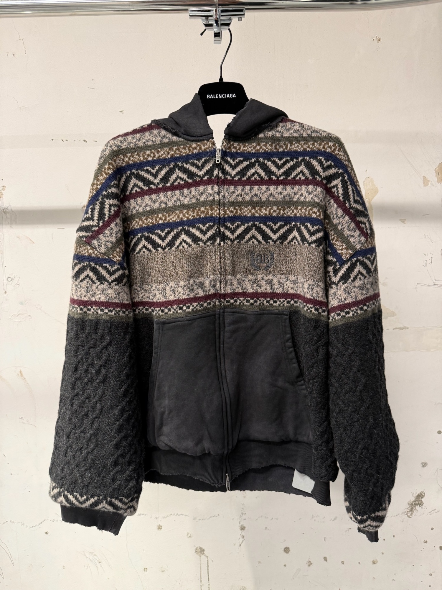 Balenciaga Color-block Zip-up Knitted Sweater In Black