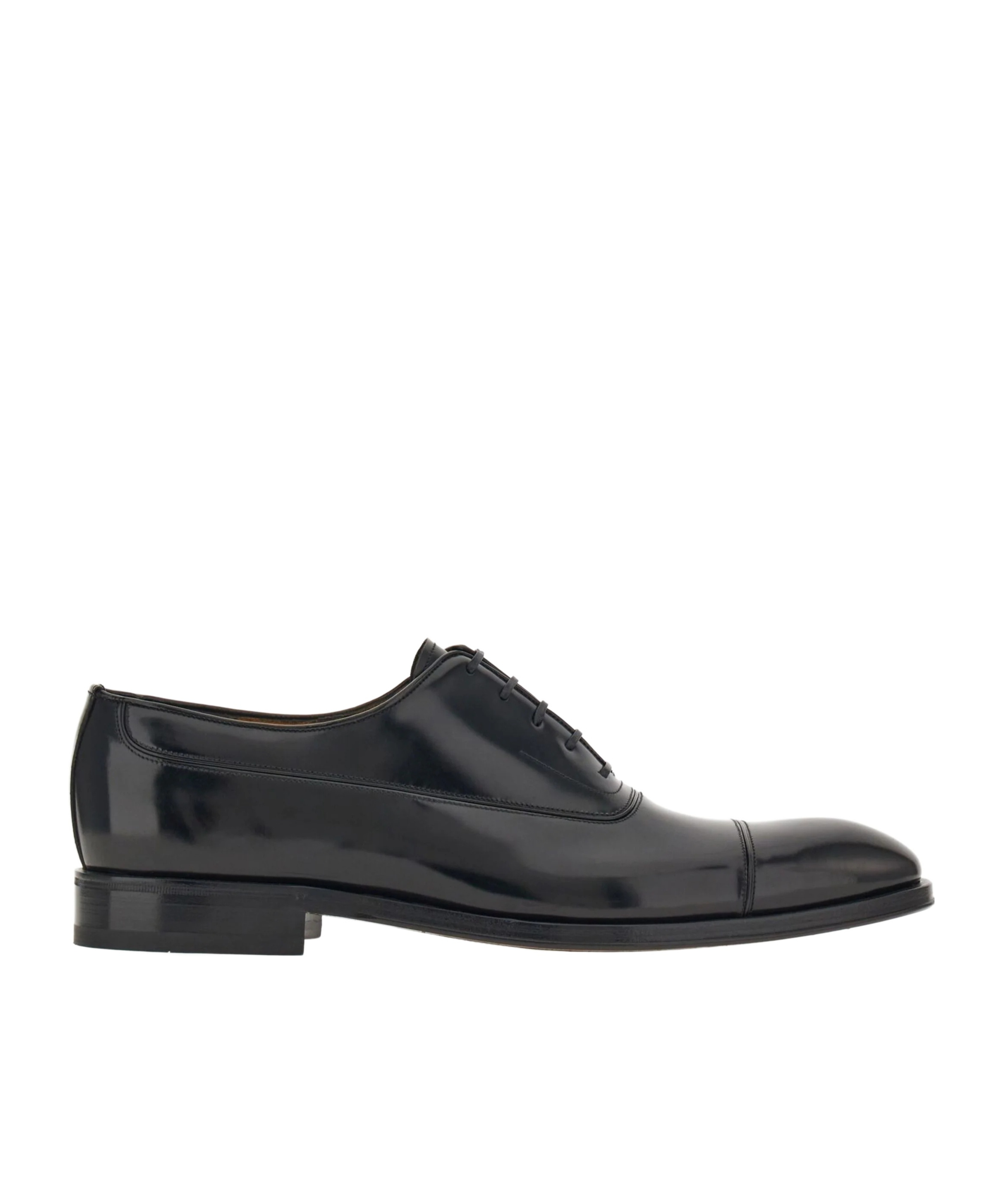 Ferragamo Lace-up Oxford Shoes In Black