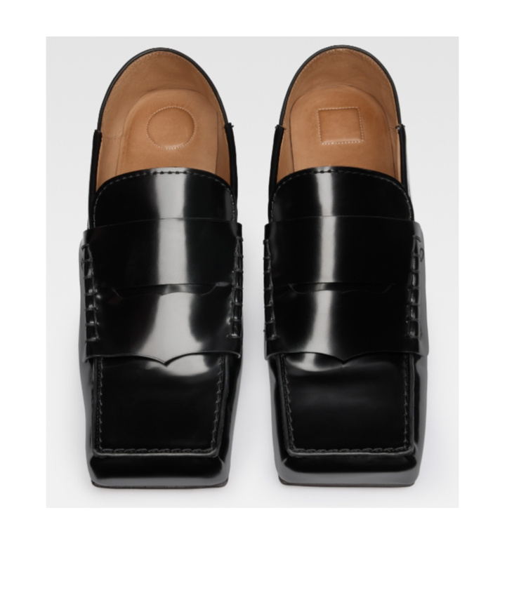 Shop Jacquemus Square-toe Flat Shoes In Black