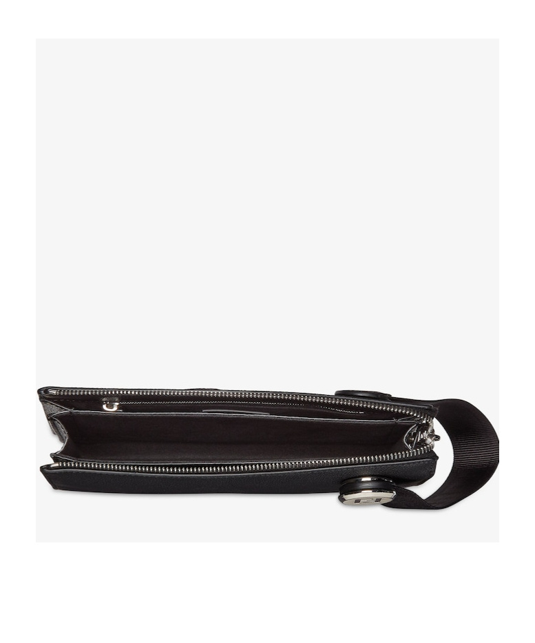 Fendi Roma Leather Clutch Bag In Black