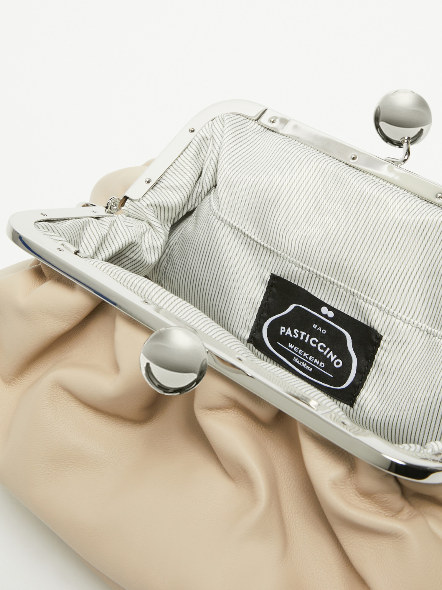Weekend Max Mara Medium Pasticcino Shoulder Bag In Nude