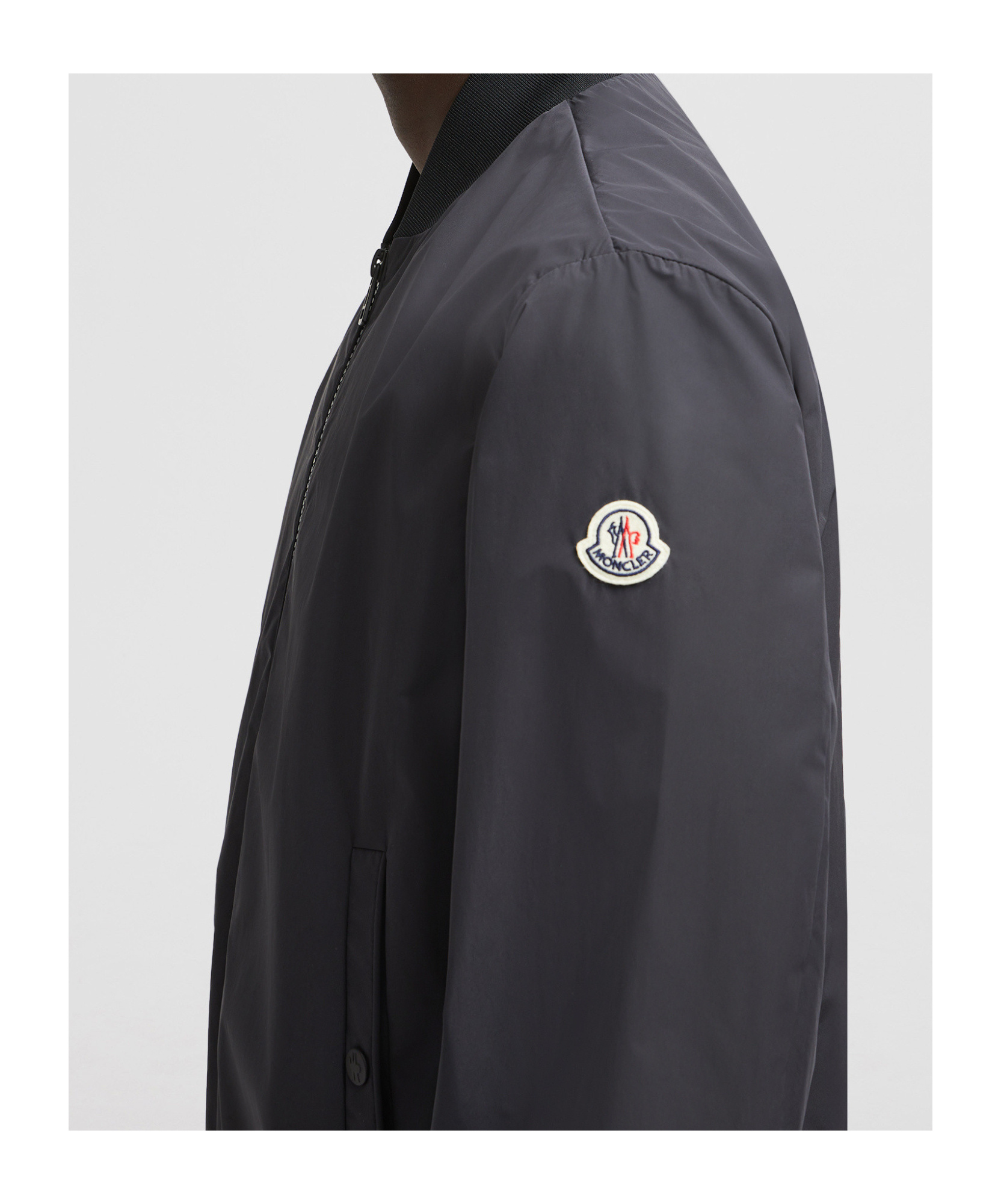 Moncler Diounes Reversible Short Down Jacket In Black