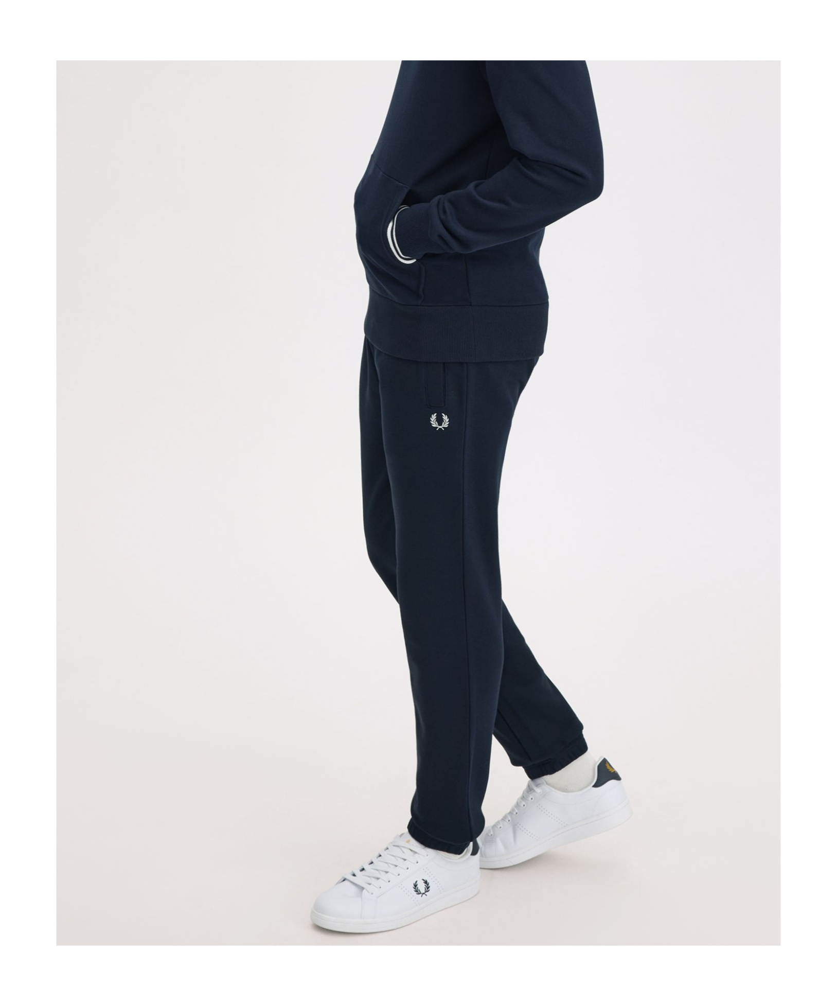 Fred Perry Loopback Sweatpants In Blue