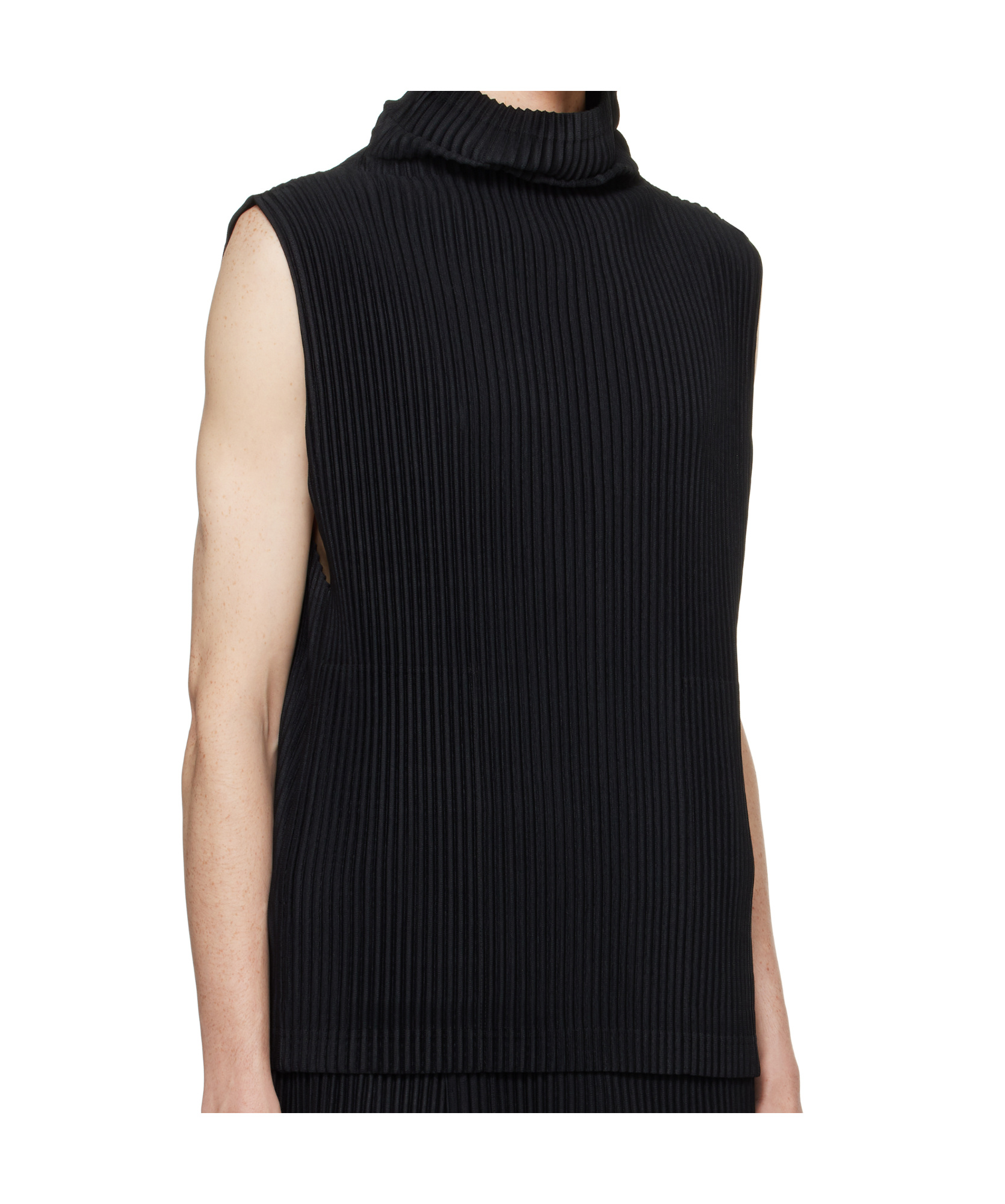 ISSEY MIYAKE PLEATED VEST 