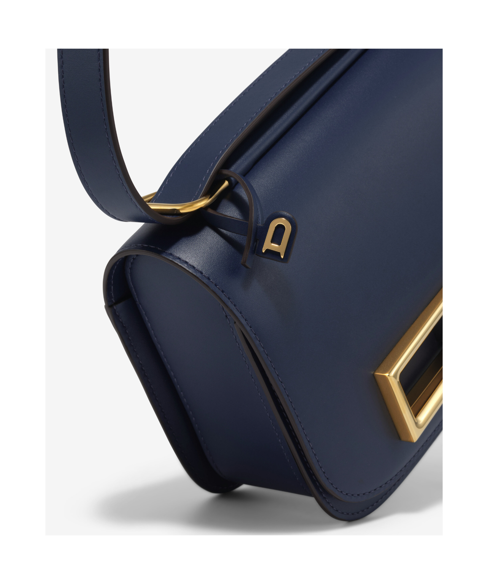 Delvaux Flip Shoulder Bag In Black