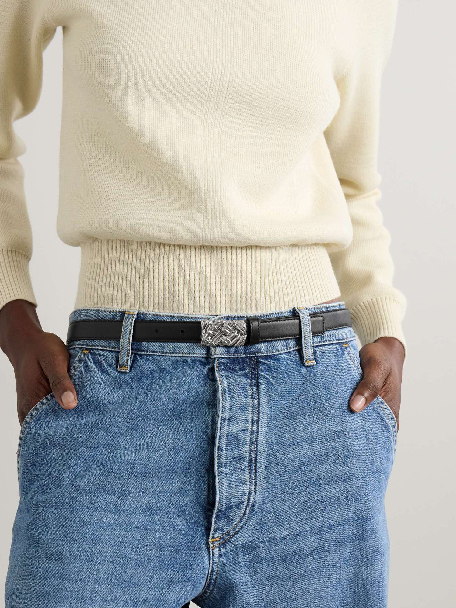 Bottega Veneta Buckle Fastens Waist Belt In Black
