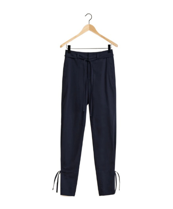 Lemaire Strap Waist Loop Casual Pants In Black