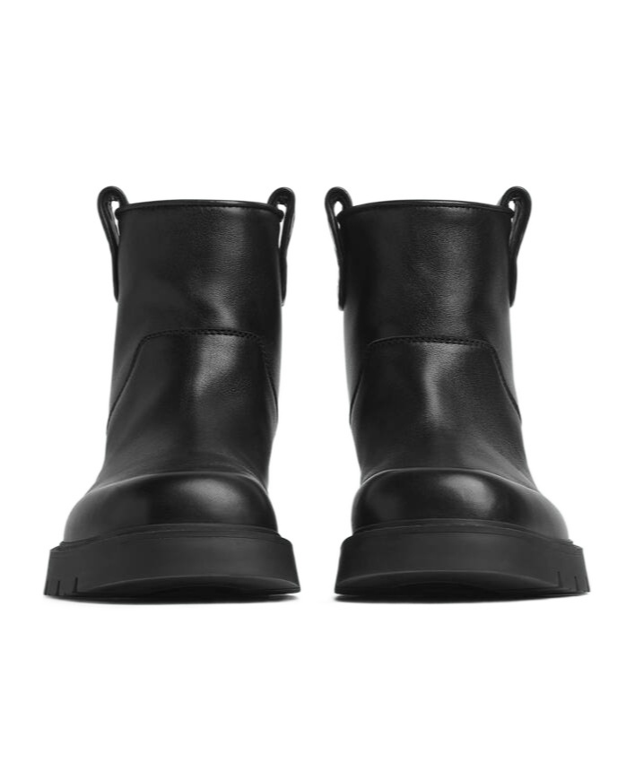 Bottega Veneta Black Leather Haddock Ankle Boots In Black