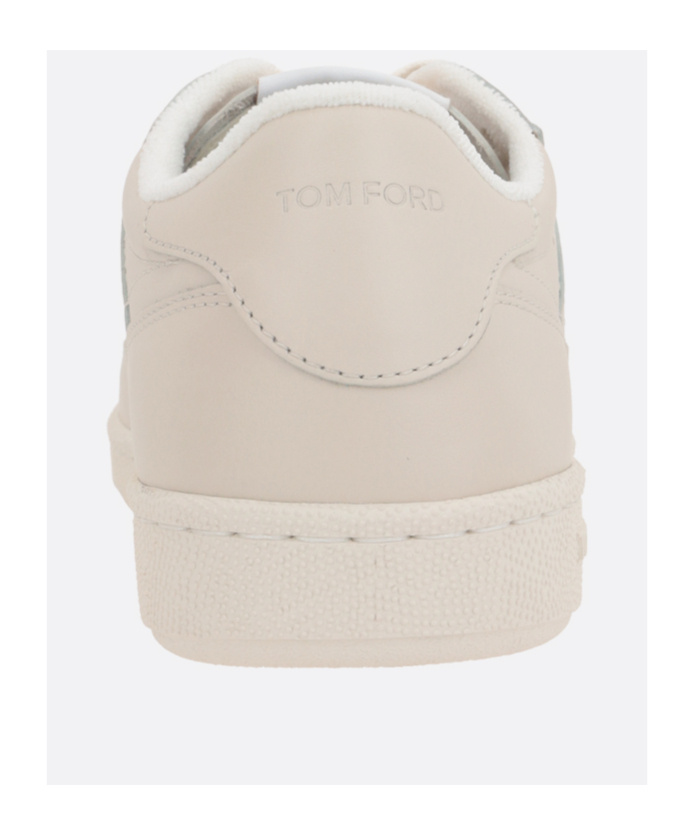 Tom Ford Round Head Lacing Low-cut Casual Sneakers In Nude