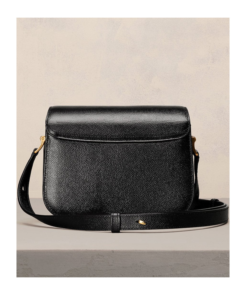 Shop Ami Alexandre Mattiussi Ami Paris Ami De Coeur Logo Plaque Shoulder Bag In Black