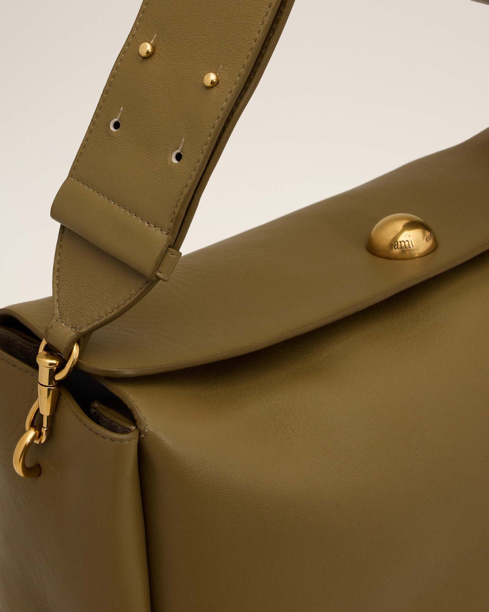 Ami Alexandre Mattiussi Zipper Shoulder Bag In Brown
