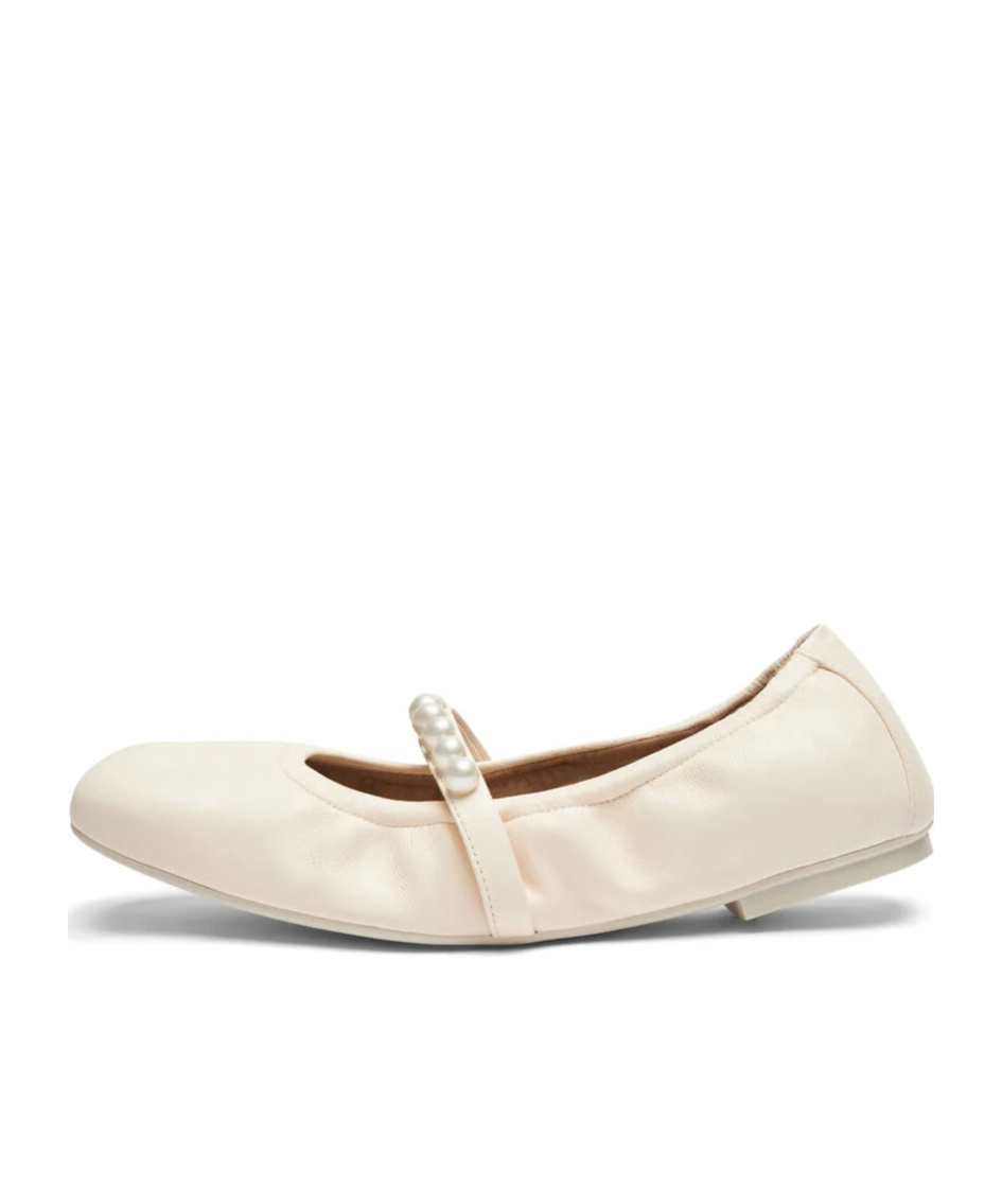 Stuart Weitzman Round Flat Shoes With Square Head In Nude